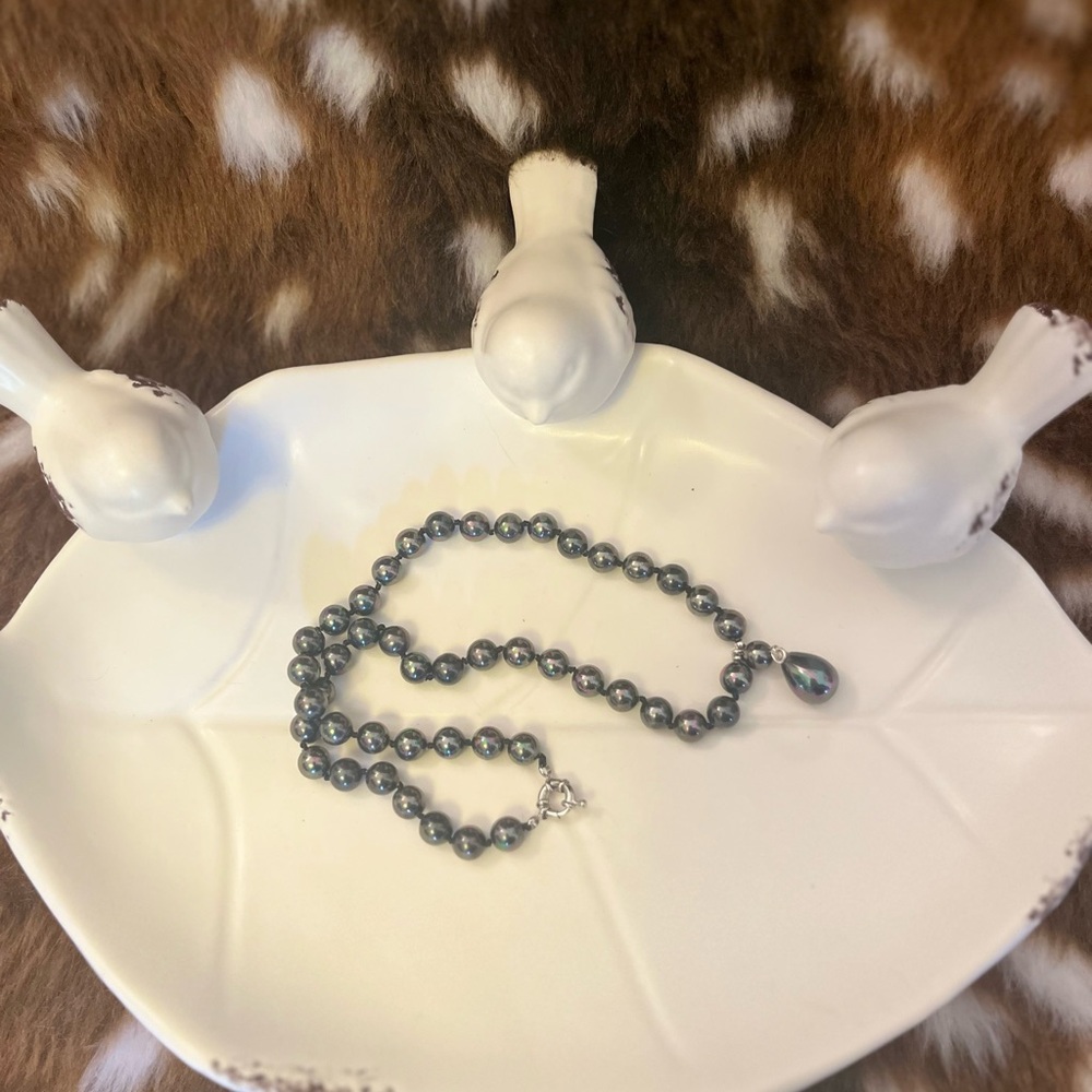 Elegant Black Beaded Necklace - Picture 4 of 5